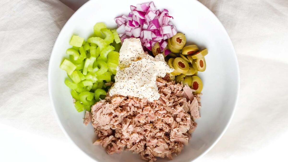 Atún: Rico en ácidos grasos Omega-3