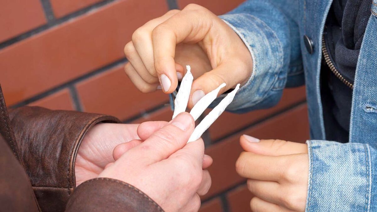 Menor edad en drogadictos