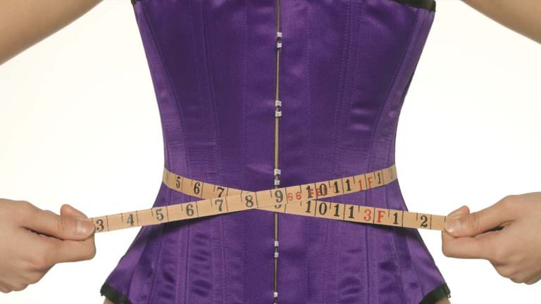 ¿Las fajas reductoras funcionan para bajar de peso?